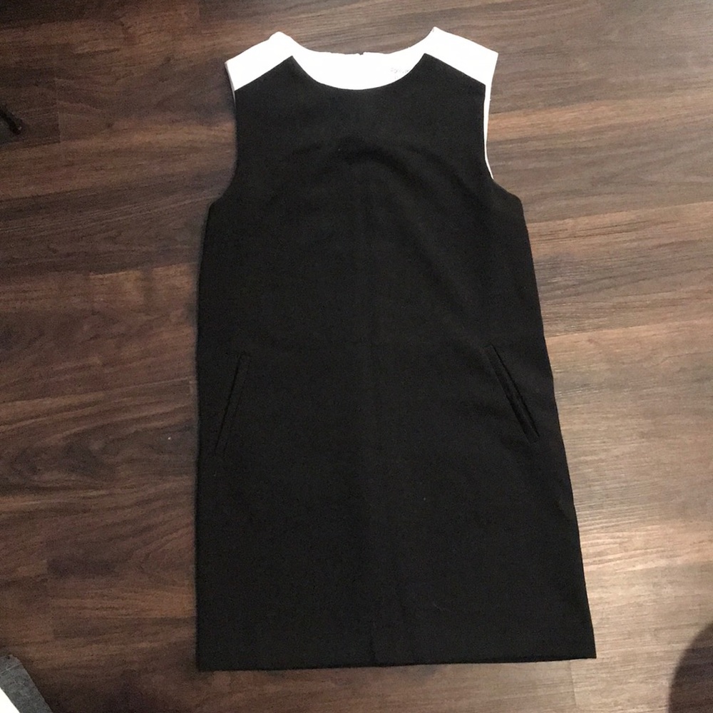 Colorblock shift dress